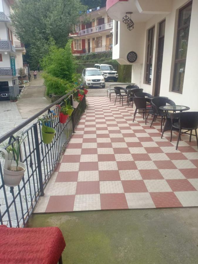 Aman Inn Dharamshala Buitenkant foto