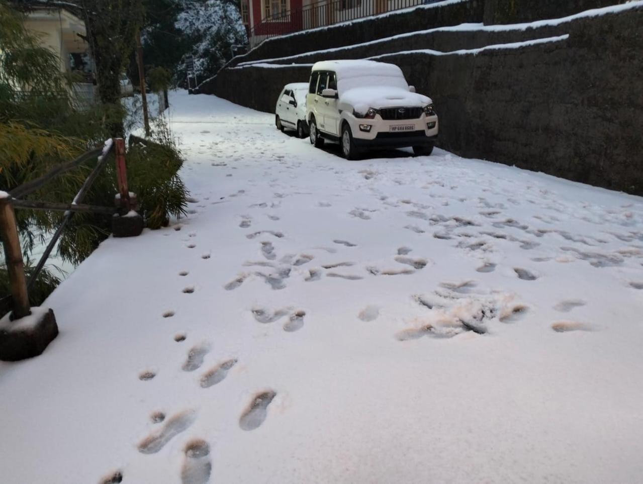 Aman Inn Dharamshala Buitenkant foto