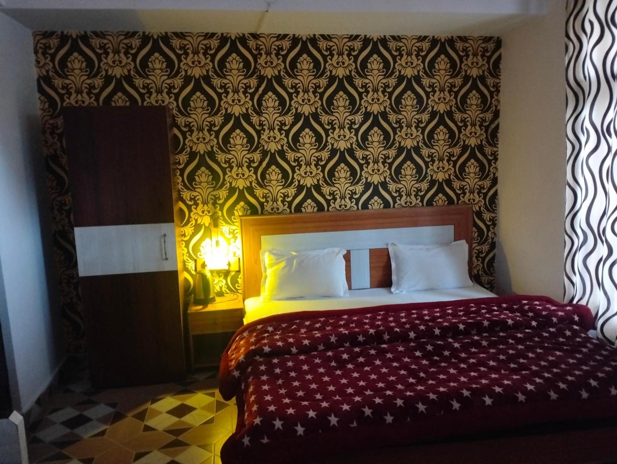 Aman Inn Dharamshala Buitenkant foto