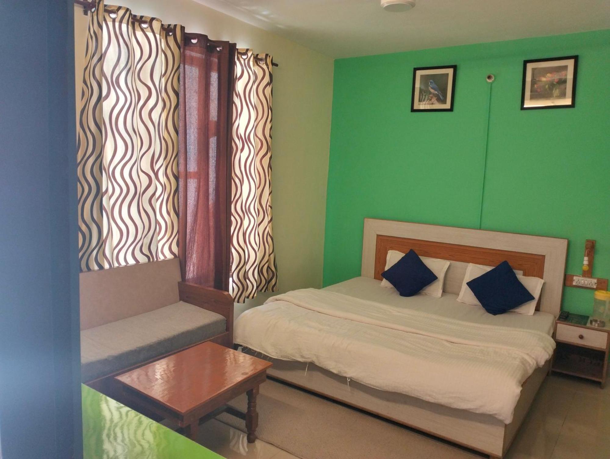 Aman Inn Dharamshala Buitenkant foto